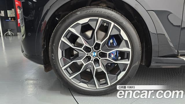 BMW X7 2025 — Photo 13/20