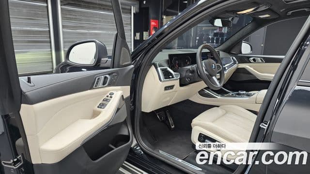 BMW X7 2025 — Photo 9/20