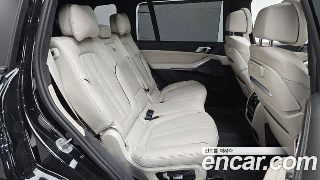 BMW X7 2025 — Photo 6/20