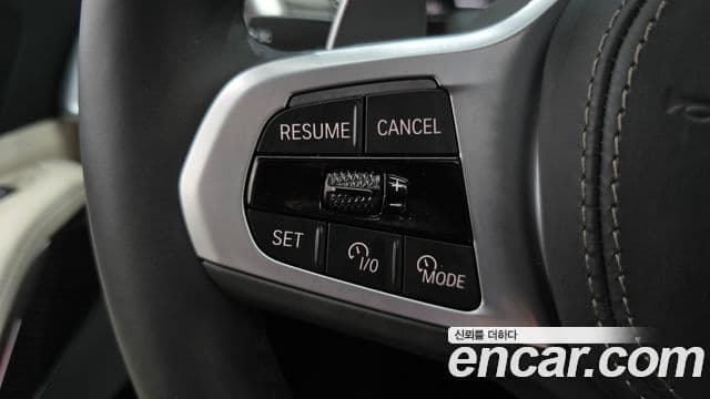 BMW X7 2025 — Photo 16/20
