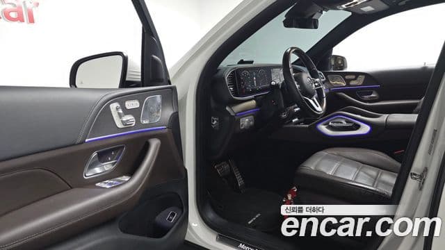 Mercedes-Benz GLS-Class 2021 — Photo 34/39