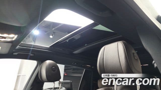 Mercedes-Benz GLS-Class 2021 — Photo 2/39