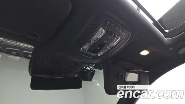 Mercedes-Benz GLS-Class 2021 — Photo 21/39