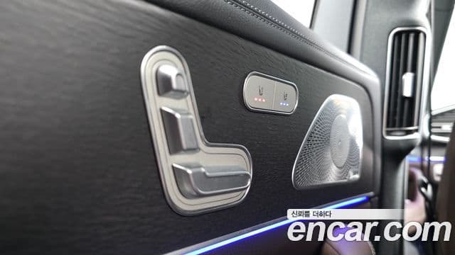 Mercedes-Benz GLS-Class 2021 — Photo 29/39