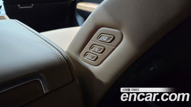 Hyundai Santa Fe 2026 — Şəkil 26/38