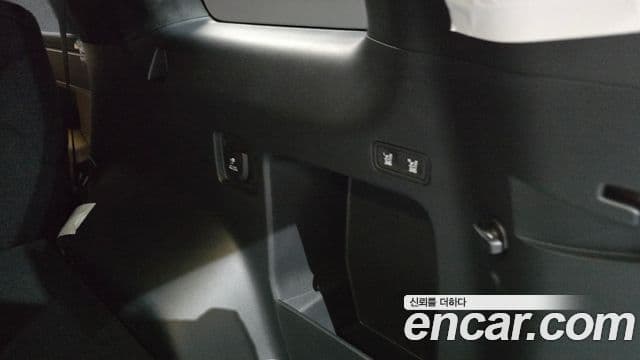 Hyundai Santa Fe 2026 — Şəkil 32/38