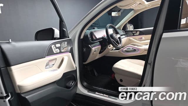 Mercedes-Benz GLE-Class 2026 — Photo 9/20
