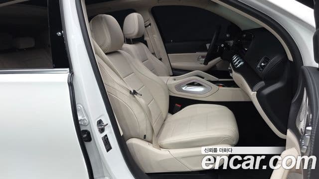 Mercedes-Benz GLE-Class 2026 — Photo 18/20