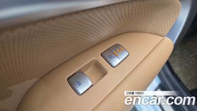 Genesis G70 2022 — Photo 6/31