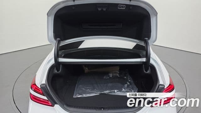 Genesis G70 2022 — Photo 22/31