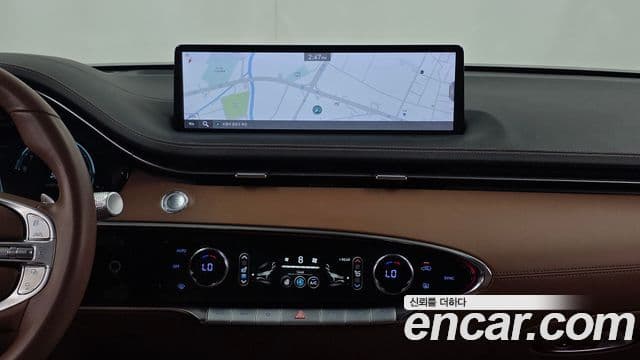 Genesis GV70 2022 — Şəkil 13/20