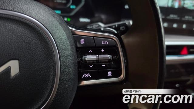 Kia Sorento 2023 — Фото 15/20