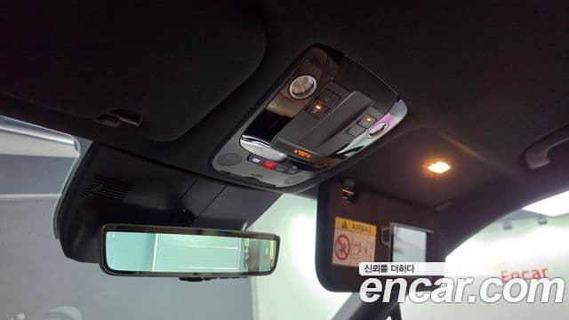 Kia Sorento 2023 — Фото 17/20