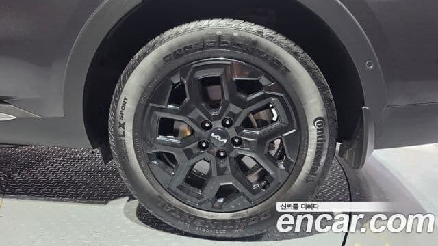 Kia Sorento 2023 — Şəkil 8/30