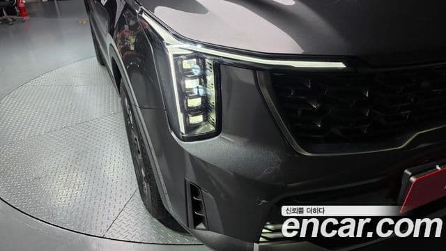 Kia Sorento 2023 — Şəkil 28/30