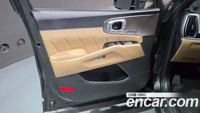 Kia Sorento 2023 — Şəkil 9/30