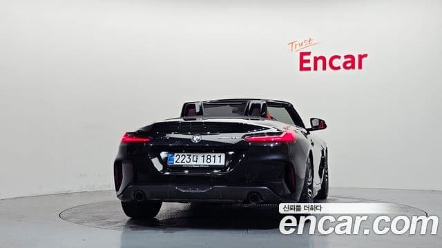 BMW Z4 2025 — Photo 10/32