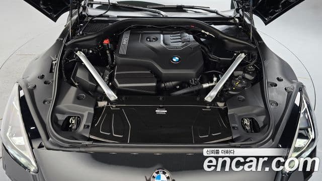 BMW Z4 2025 — Photo 14/32