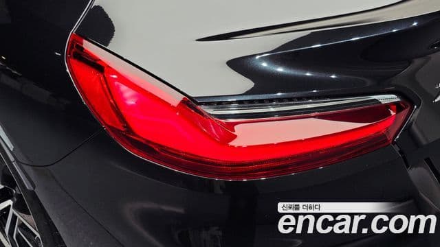 BMW Z4 2025 — Photo 28/32