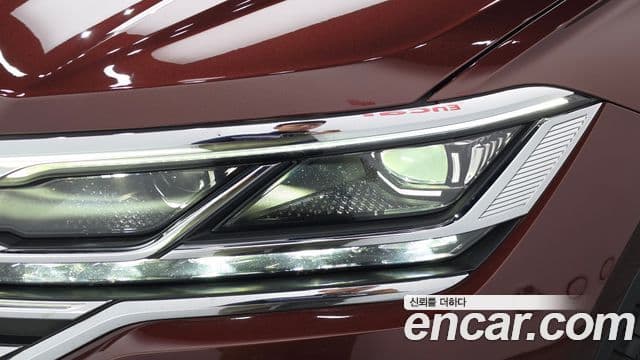 Volkswagen Touareg 2023 — ფოტო 21/41