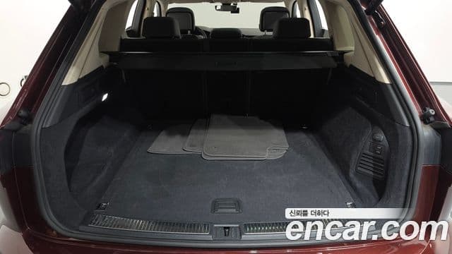 Volkswagen Touareg 2023 — ფოტო 2/41
