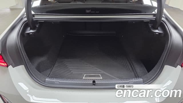 BMW i5 2025 — ფოტო 19/35