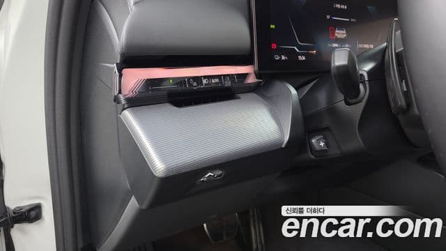 BMW i5 2025 — ფოტო 22/35