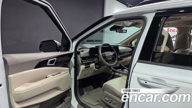 Kia Carnival 2025 — Фото 10/20