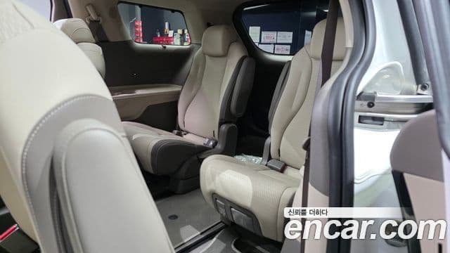 Kia Carnival 2025 — Фото 11/20