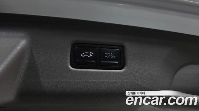 Kia Carnival 2025 — Фото 19/20