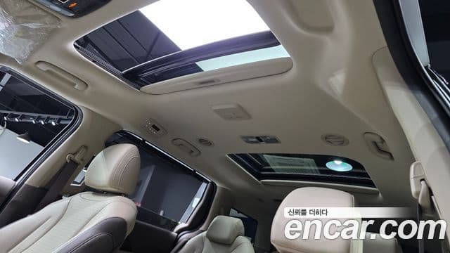 Kia Carnival 2025 — Фото 20/20