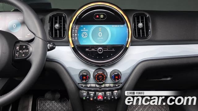 Mini Cooper Countryman 2022 — Фото 16/20