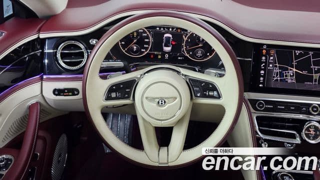 Bentley Flying Spur 2023 — Фото 12/20