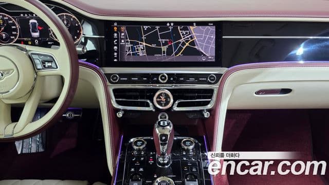 Bentley Flying Spur 2023 — Фото 13/20