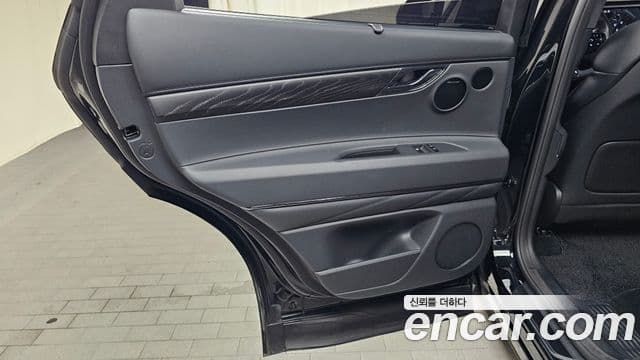 Genesis GV80 Coupe 2025 — Şəkil 17/33
