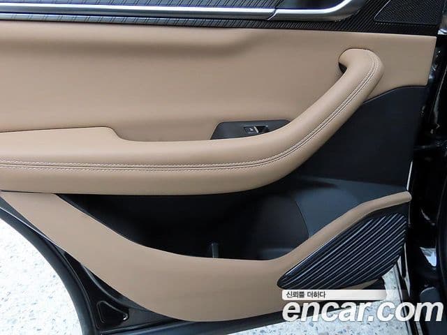 Renault Samsung Grand Koleos 2025 — Photo 14/20