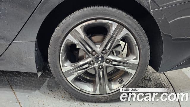 Kia K5 2023 — Şəkil 11/30