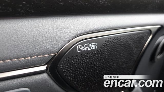 Lexus ES300h 2025 — Photo 24/46