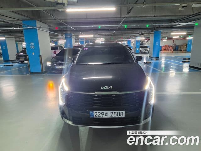 Kia Sportage 2025 — Фото 1/10