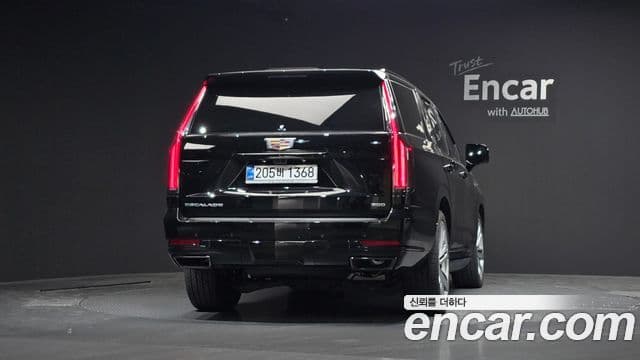 Cadillac Escalade 2025 — Фото 4/20