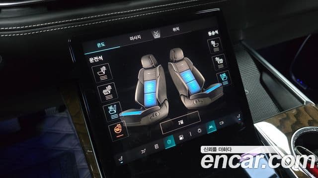 Cadillac Escalade 2025 — Фото 17/20