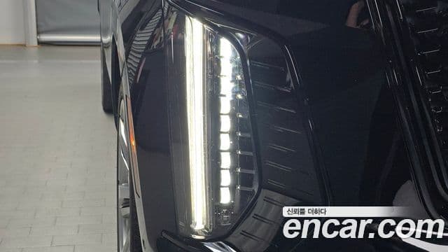 Cadillac Escalade 2025 — Photo 20/38