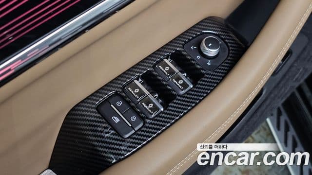 Renault Samsung Grand Koleos 2025 — Photo 24/33