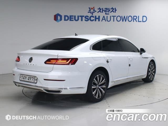 Volkswagen Arteon 2019 — Фото 2/20