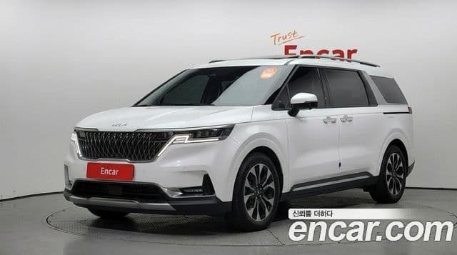 Kia Carnival 2022 — Фото 1/20