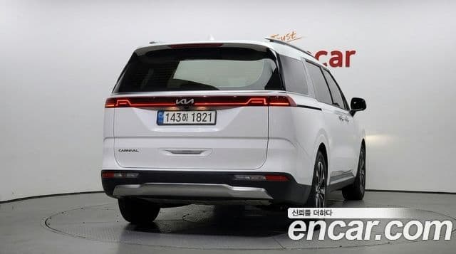 Kia Carnival 2022 — Фото 4/20