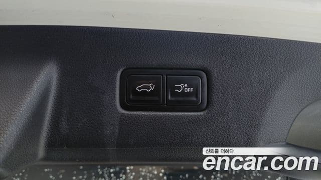 Kia Carnival 2022 — Фото 17/20