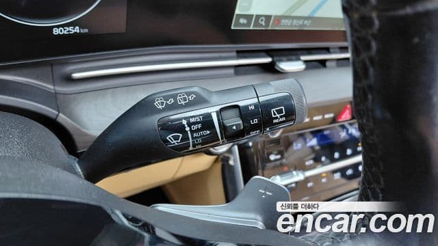 Kia Carnival 2022 — ფოტო 9/32
