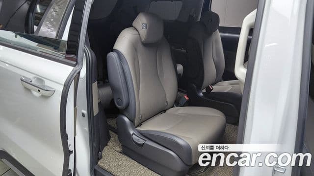 Kia Carnival 2024 — Фото 11/20