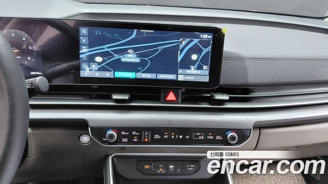 Kia Carnival 2024 — Фото 13/20